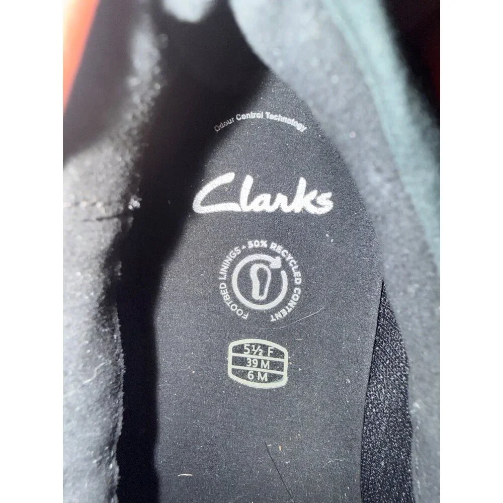 Clark’s‎ Youth Odor Control Sneaker Shoes  Size 6 Youth